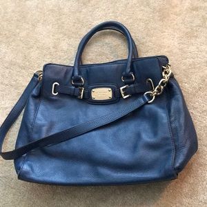 MICHAEL KORS Hamilton Tote In Navy!